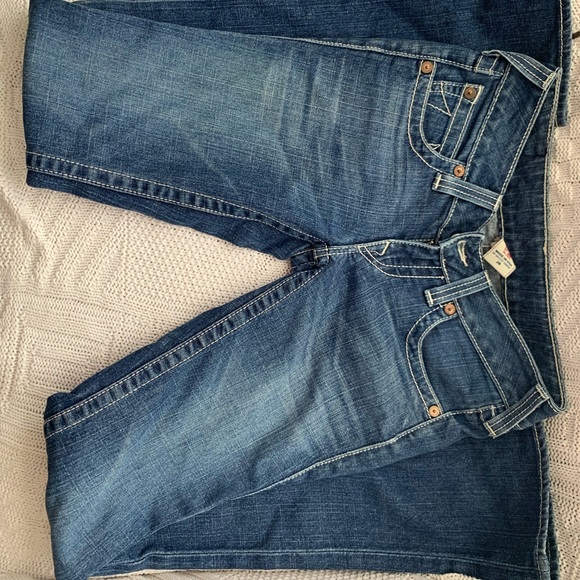 True Religion Jeans - Picture 1 of 3